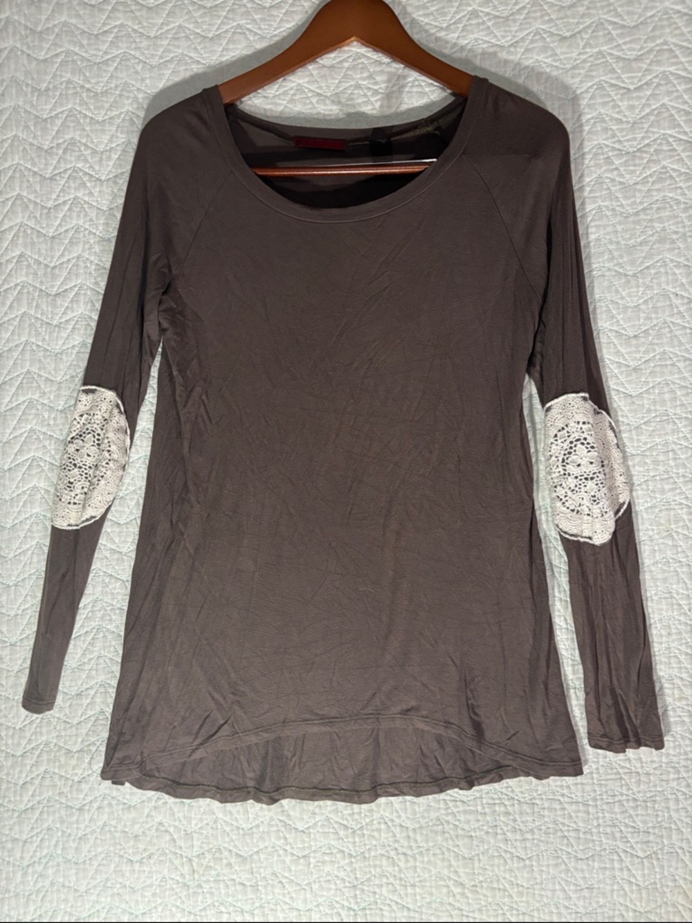 BKE Taupe Long Sleeve Scoop Neck Top with White Crochet Elbow Patches - Picture 6 of 11